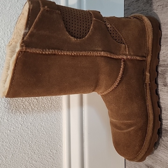 BearPaw Clara Hickory Suede Sherling Boots - Picture 7 of 11